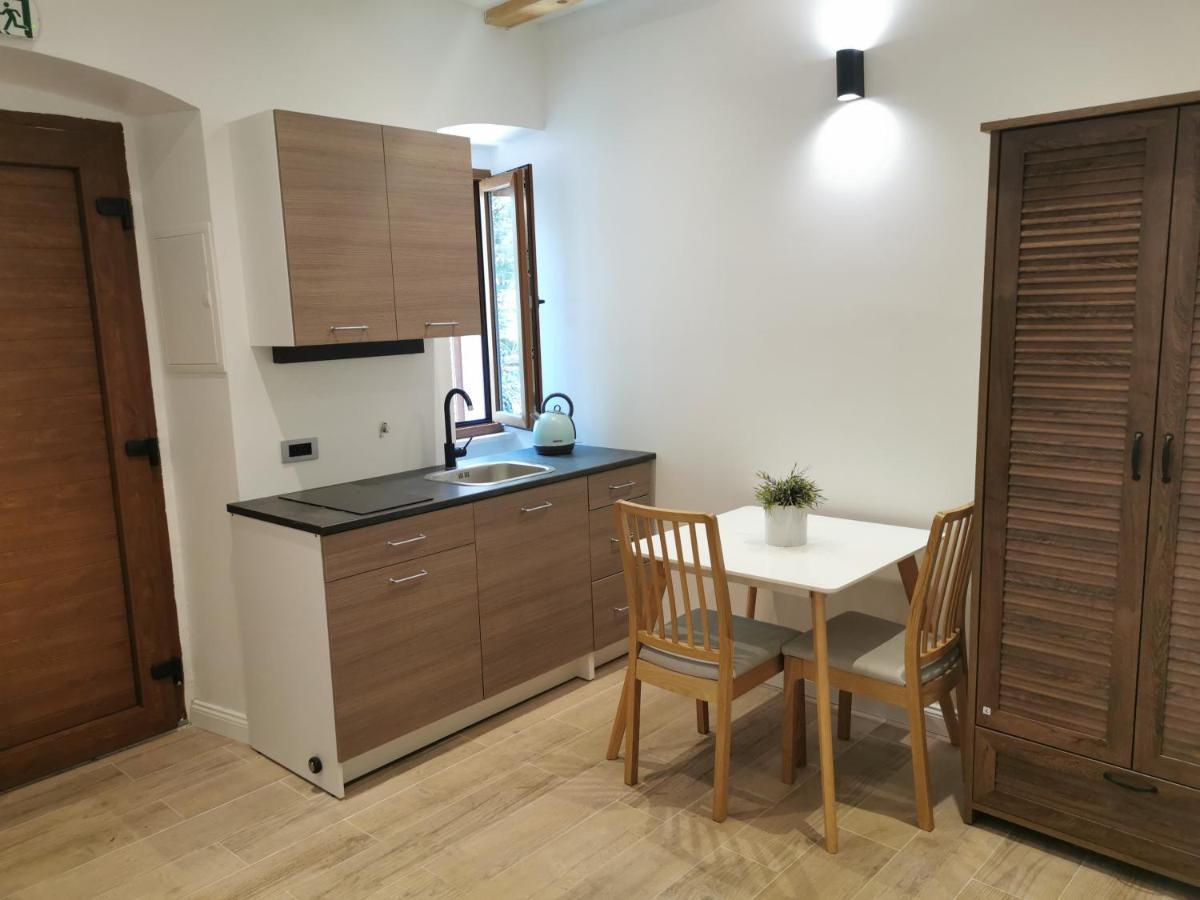 Apartmani Rosa I Linda Rijeka Ngoại thất bức ảnh